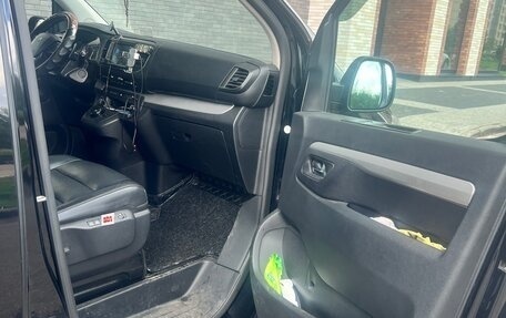 Peugeot Traveller I, 2018 год, 3 200 000 рублей, 12 фотография