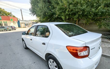 Renault Logan II, 2017 год, 895 000 рублей, 19 фотография