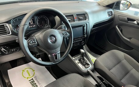 Volkswagen Jetta VI, 2012 год, 995 000 рублей, 8 фотография