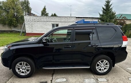 Toyota Land Cruiser Prado 150 рестайлинг 2, 2010 год, 3 090 000 рублей, 10 фотография