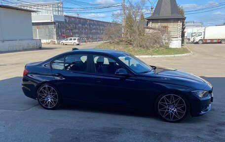 BMW 3 серия, 2013 год, 2 040 000 рублей, 3 фотография