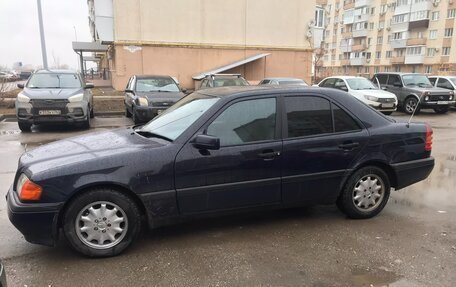 Mercedes-Benz C-Класс, 1995 год, 310 000 рублей, 4 фотография