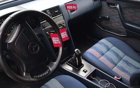 Mercedes-Benz C-Класс, 1995 год, 310 000 рублей, 6 фотография
