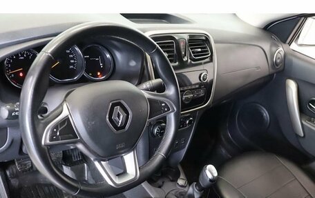 Renault Logan II, 2020 год, 916 000 рублей, 6 фотография
