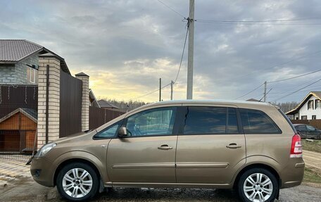Opel Zafira B, 2013 год, 900 000 рублей, 6 фотография