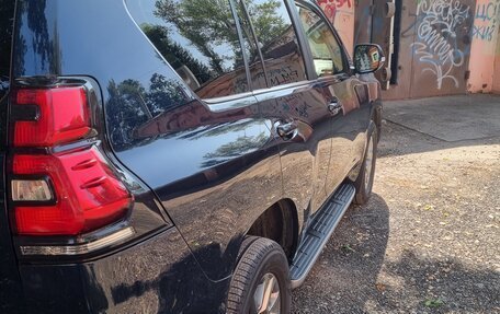 Toyota Land Cruiser Prado 150 рестайлинг 2, 2017 год, 4 250 000 рублей, 4 фотография
