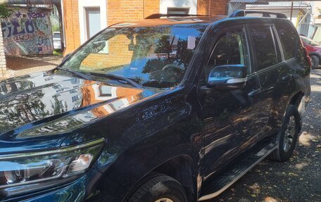 Toyota Land Cruiser Prado 150 рестайлинг 2, 2017 год, 4 250 000 рублей, 2 фотография