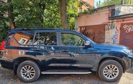 Toyota Land Cruiser Prado 150 рестайлинг 2, 2017 год, 4 250 000 рублей, 7 фотография