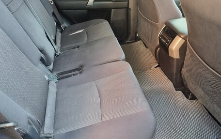 Toyota Land Cruiser Prado 150 рестайлинг 2, 2017 год, 4 250 000 рублей, 9 фотография