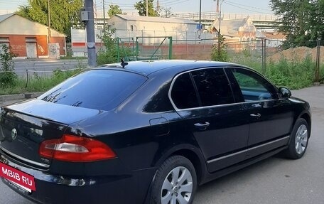 Skoda Superb III рестайлинг, 2011 год, 820 000 рублей, 4 фотография