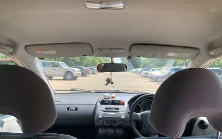 Honda Fit III, 2001 год, 350 000 рублей, 11 фотография