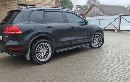 Volkswagen Touareg III, 2011 год, 2 100 000 рублей, 4 фотография