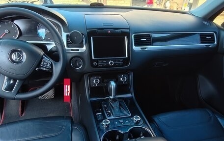 Volkswagen Touareg III, 2011 год, 2 100 000 рублей, 5 фотография
