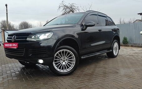 Volkswagen Touareg III, 2011 год, 2 100 000 рублей, 11 фотография