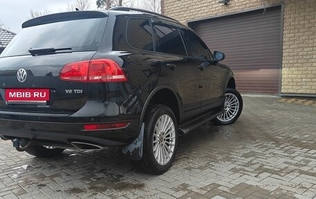 Volkswagen Touareg III, 2011 год, 2 100 000 рублей, 14 фотография