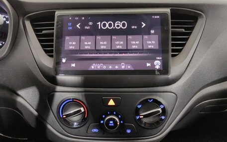 Hyundai Solaris II рестайлинг, 2018 год, 1 150 000 рублей, 15 фотография