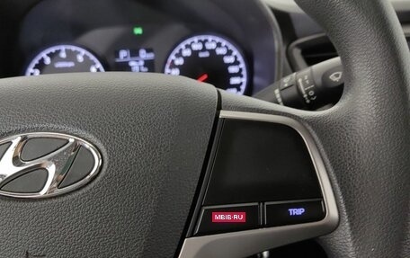 Hyundai Solaris II рестайлинг, 2018 год, 1 150 000 рублей, 13 фотография