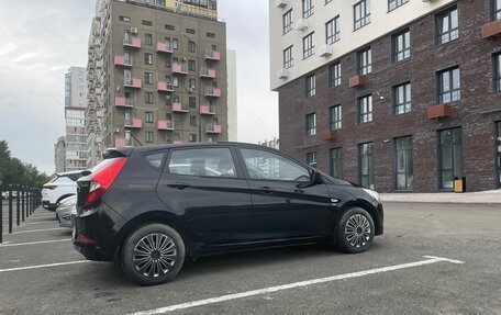 Hyundai Solaris II рестайлинг, 2015 год, 1 230 000 рублей, 2 фотография