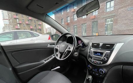 Hyundai Solaris II рестайлинг, 2015 год, 1 230 000 рублей, 3 фотография