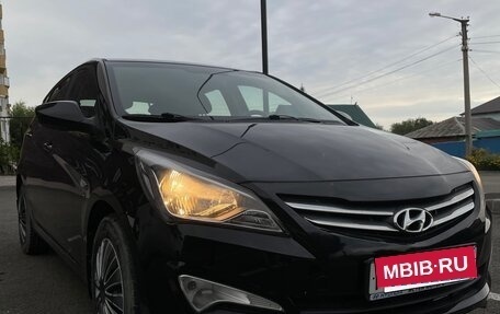 Hyundai Solaris II рестайлинг, 2015 год, 1 230 000 рублей, 13 фотография