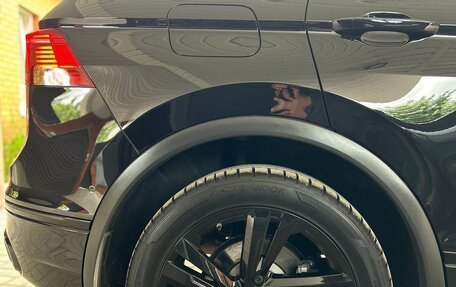 Volkswagen Tiguan II, 2021 год, 4 990 000 рублей, 20 фотография