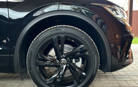 Volkswagen Tiguan II, 2021 год, 4 990 000 рублей, 23 фотография