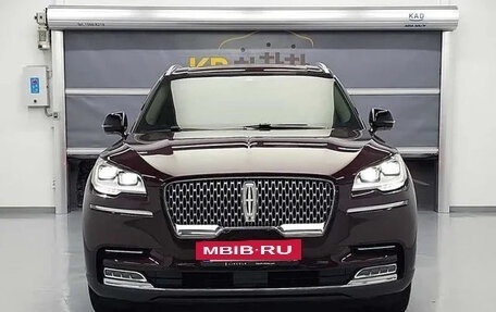 Lincoln Aviator II, 2022 год, 4 750 000 рублей, 2 фотография