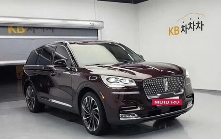 Lincoln Aviator II, 2022 год, 4 750 000 рублей, 4 фотография