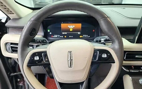 Lincoln Aviator II, 2022 год, 4 750 000 рублей, 9 фотография