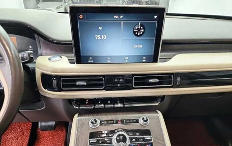 Lincoln Aviator II, 2022 год, 4 750 000 рублей, 10 фотография