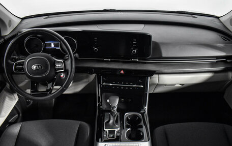 KIA Carnival, 2021 год, 3 750 000 рублей, 14 фотография