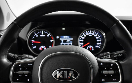 KIA Carnival, 2021 год, 3 750 000 рублей, 18 фотография