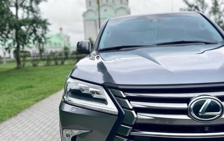 Lexus LX III, 2017 год, 6 600 000 рублей, 4 фотография