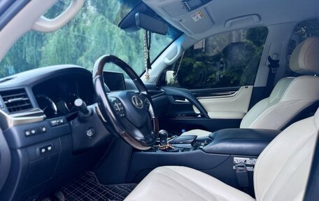 Lexus LX III, 2017 год, 6 600 000 рублей, 14 фотография