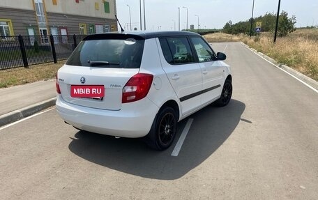 Skoda Fabia II, 2013 год, 700 000 рублей, 3 фотография