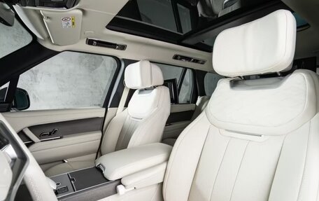 Land Rover Range Rover IV рестайлинг, 2025 год, 32 300 000 рублей, 24 фотография