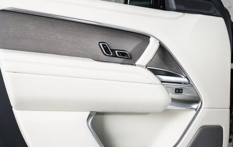 Land Rover Range Rover IV рестайлинг, 2025 год, 32 300 000 рублей, 20 фотография