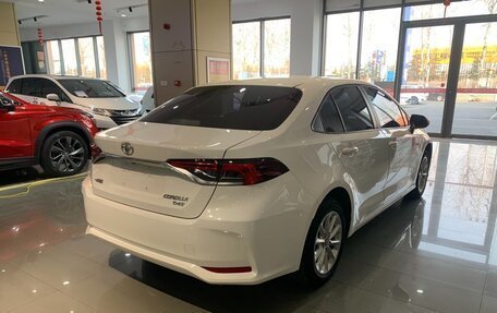 Toyota Corolla, 2021 год, 1 700 000 рублей, 5 фотография