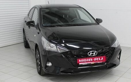 Hyundai Solaris II рестайлинг, 2022 год, 1 790 000 рублей, 3 фотография