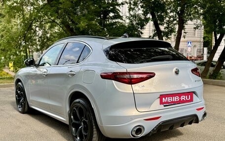 Alfa Romeo Stelvio, 2021 год, 3 900 000 рублей, 5 фотография