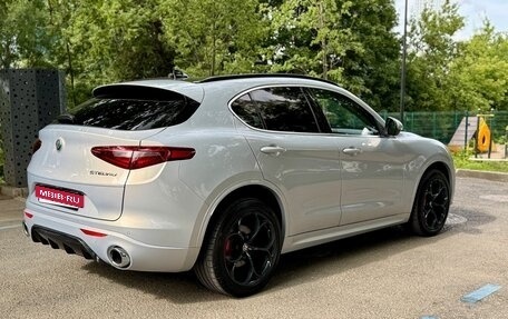 Alfa Romeo Stelvio, 2021 год, 3 900 000 рублей, 4 фотография