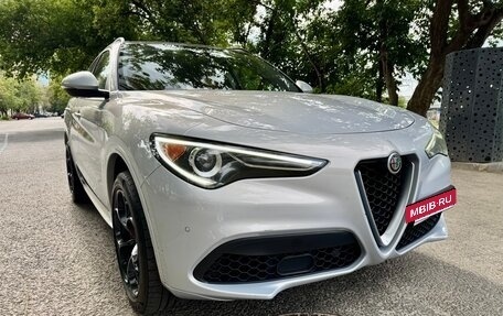 Alfa Romeo Stelvio, 2021 год, 3 900 000 рублей, 15 фотография