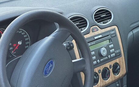 Ford Focus II рестайлинг, 2005 год, 410 000 рублей, 15 фотография