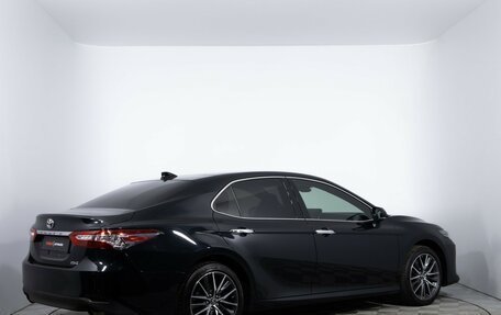 Toyota Camry, 2023 год, 3 970 000 рублей, 5 фотография
