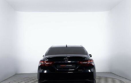 Toyota Camry, 2023 год, 3 970 000 рублей, 6 фотография