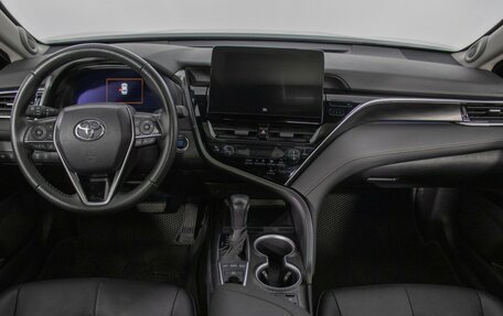 Toyota Camry, 2023 год, 3 970 000 рублей, 13 фотография