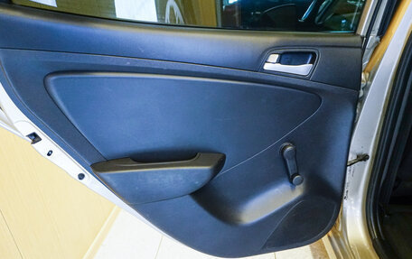 Hyundai Solaris II рестайлинг, 2012 год, 679 000 рублей, 18 фотография