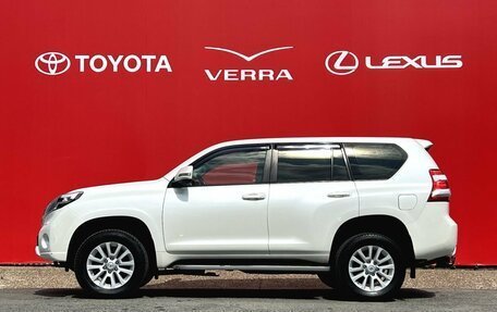 Toyota Land Cruiser Prado 150 рестайлинг 2, 2013 год, 2 890 000 рублей, 2 фотография