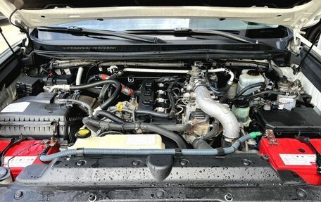 Toyota Land Cruiser Prado 150 рестайлинг 2, 2013 год, 2 890 000 рублей, 7 фотография