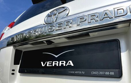 Toyota Land Cruiser Prado 150 рестайлинг 2, 2013 год, 2 890 000 рублей, 12 фотография